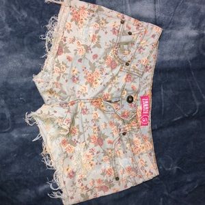 women’s jean shorts